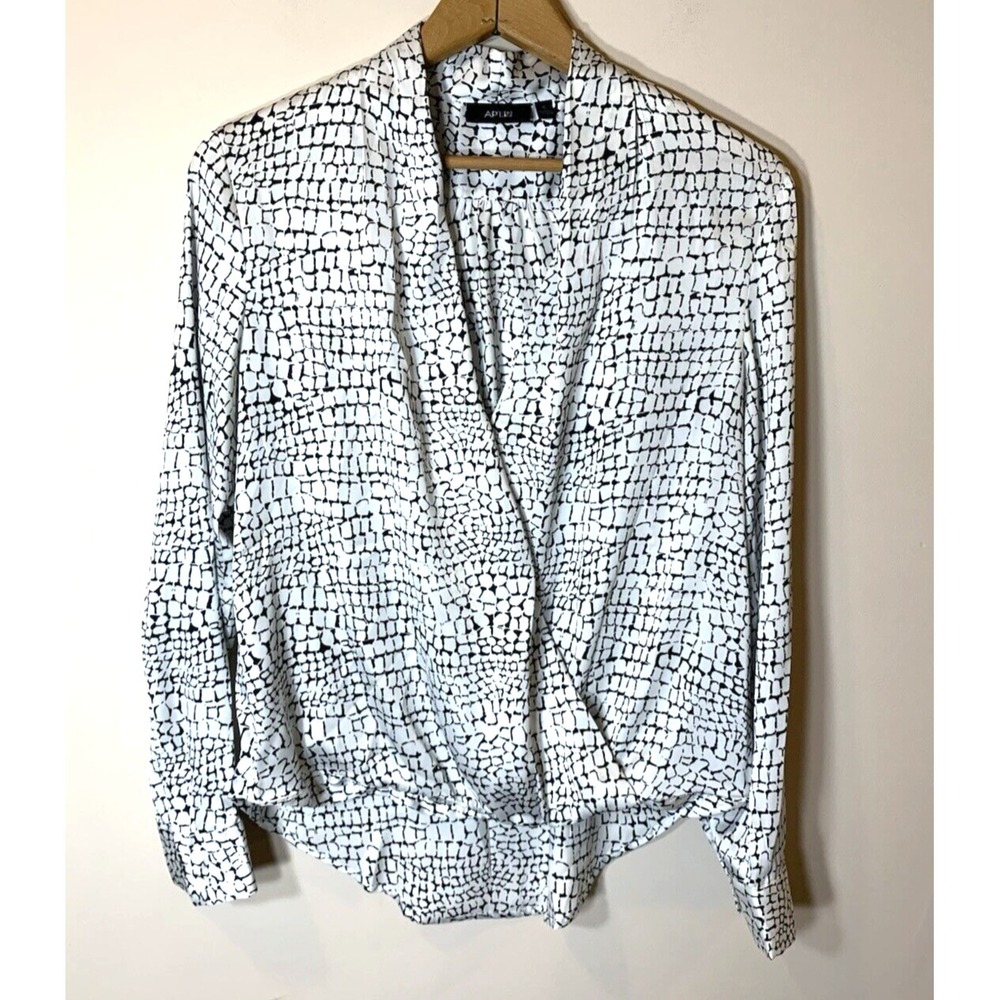 Apt. 9 Satin Blouse Womens Small White Black Croc Print Career HiLow Blouson‎
